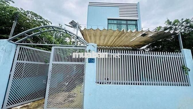 BÁN NHÀ HÓC MÔN - 2 TẦNG - Ô NGŨ TRONG NHÀ - DT KHỦNG - GIÁ CỰC TỐT