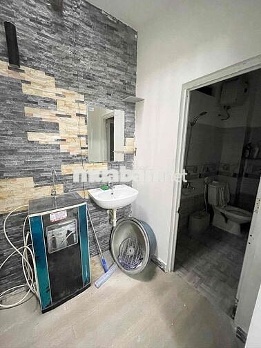 Cho thuê nhà gần chợ Thanh Khê, Cù Chính Lan 64m2
