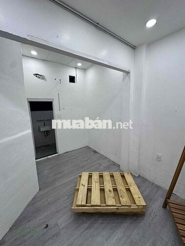 Cho thuê mặt bằng Trần Minh Quyền, phường 10, Quận 10 ( có 1 pn ở lại