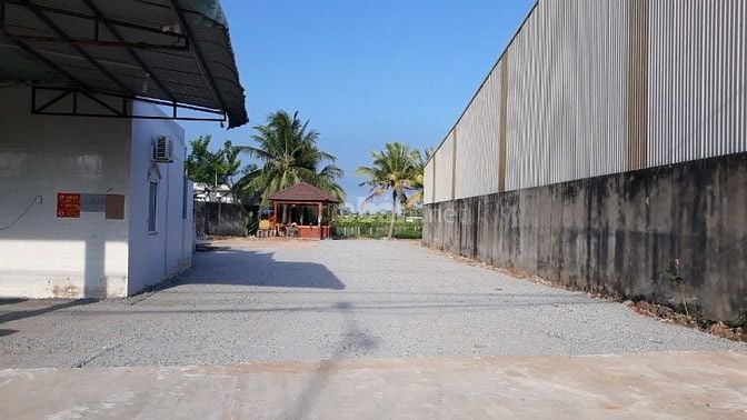 BÁN GẤP ĐẤT TẶNG NHÀ, CÂY XĂNG NGAY TP TÂN AN.