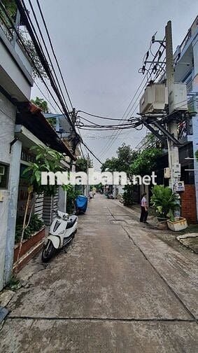 NHỈNH 11 TỶ , 140m2, 3 TẦNG , NGAY BÊN AEON TÂN PHÚ