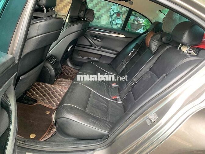 BMW 5 Series 2011 523i - 90000 km