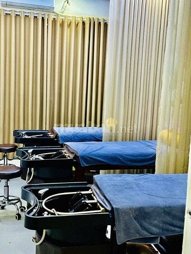 TIỆM GỘI ĐẦU MÓNG TAY THUÊ 12 TRIỆU/ THÁNG GIÁ 4TỶ450 HD 5 NĂM HẺM 6M 