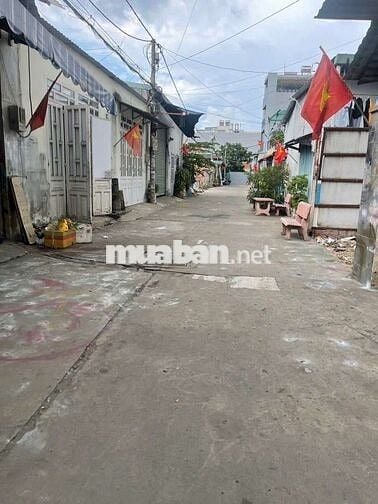 Cần bán gấp lô đất 1 xẹt .P ĐHT .Q12  gần chợ cây sộp.DT 4,6x20 thổ cư