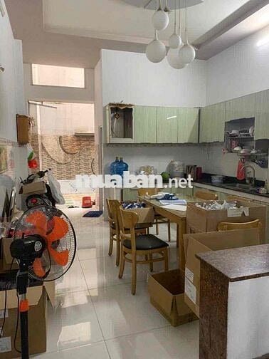 NHÀ PHỐ TÔ HIỆU - 4 x 22 - 3 LẦU - 5PN - 5WC - MỚI - GIÁ TỐT