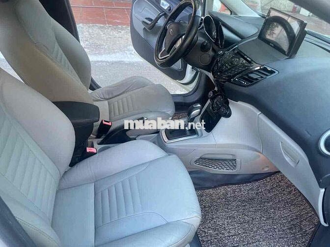 Ford Fiesta 2016 1.5 AT Titanium - 100000 km