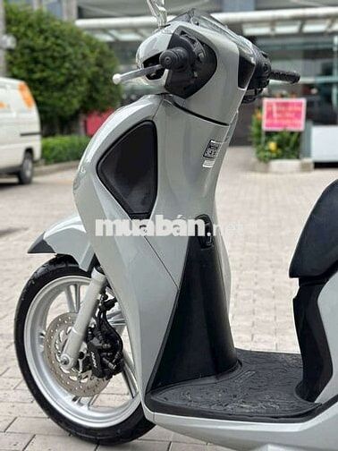 Mình cần bán xe SH 150i đời 2017 máy zin