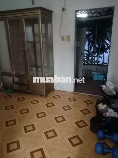 Bán nhà gần trung tâm 33m2 đất sổ riêng