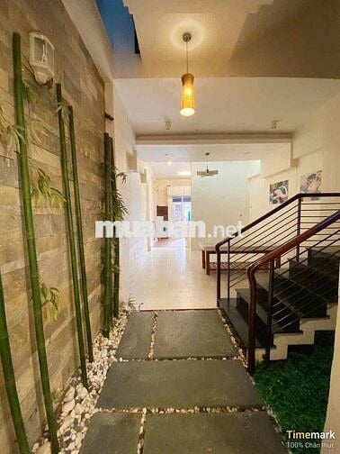 NHÀ PHỐ 3 TẦNG NGAY TRUNG TÂM PHÙ HỢP VĂN PHÒNG , SPA , DẠY HỌC..