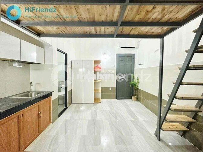 Duplex giáp tân bình - đi bộ qua đh công thương - phòng rộng