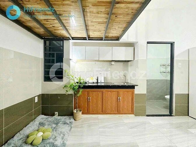 Duplex giáp tân bình - đi bộ qua đh công thương - phòng rộng