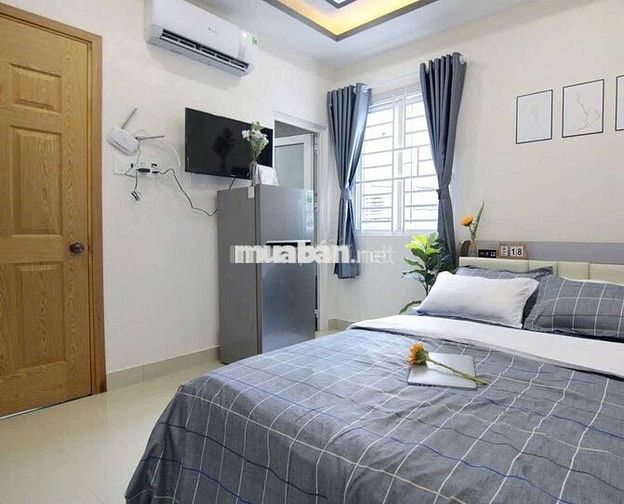 Studio Full Nội Thất, nằm trong khu Phan Xích Long Phố Ẩm Thực.