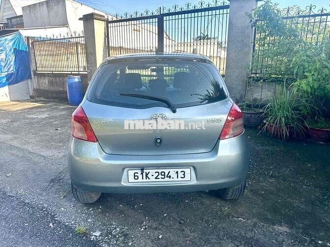 Toyota Yaris 2008 1.3 AT - 100000 km
