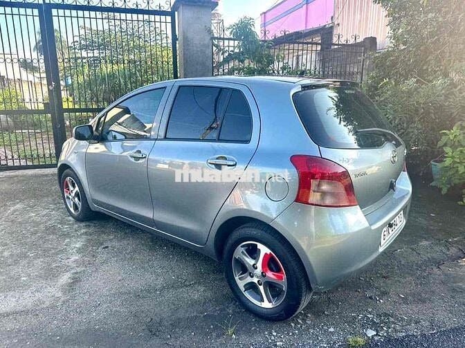 Toyota Yaris 2008 1.3 AT - 100000 km