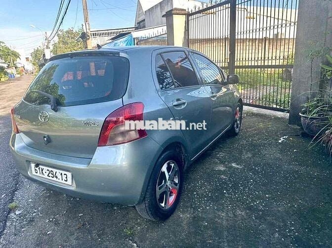 Toyota Yaris 2008 1.3 AT - 100000 km