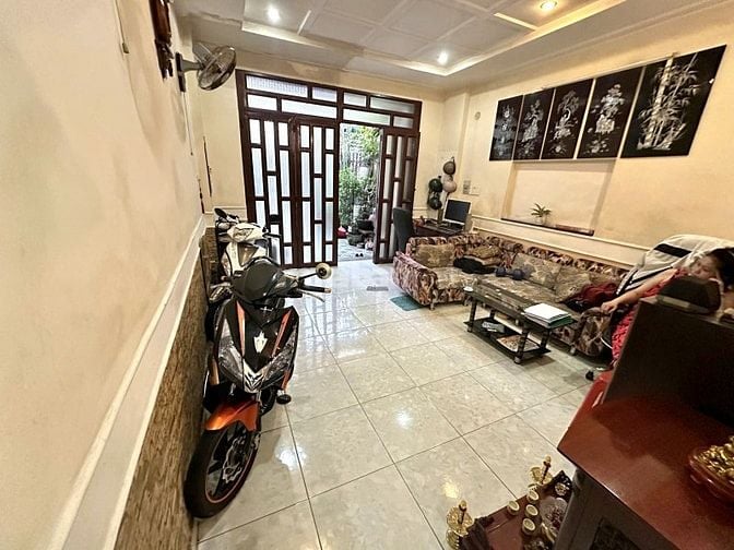 NGAY NGUYỄN VĂN QUÁ - ĐÔNG HƯNG THUẬN 6, 70M2- 4X17 - GIÁ 5.5TỶ