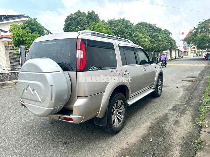 Ford Everest 2013 2.5L 4x2 MT