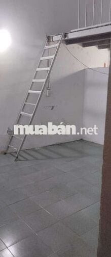 Phòng trọ dưới trệt 20m2, riêng,tự do,gác lửng,Hẻm Hoa Bằng,Tân Phú