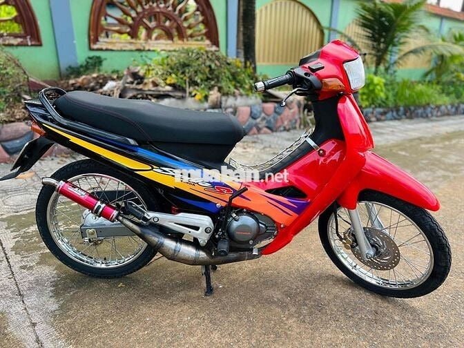 Honda Smile 2 thì siêu hiếm, đi cafe hết bài