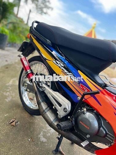 Honda Smile 2 thì siêu hiếm, đi cafe hết bài