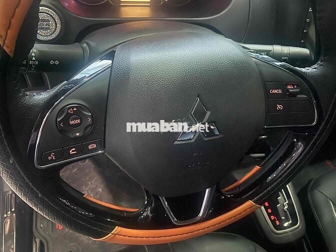 Mitsubishi Attrage 2024 1.2 CVT - 11 000