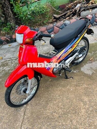 Honda Smile 2 thì siêu hiếm, đi cafe hết bài