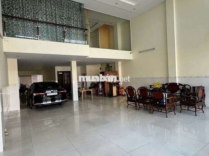 Cho thuê tòa nhà 8x30. 1 trệt 5 lầu