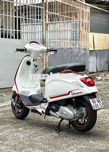 Vespa 2024 odo đúng 3200km bao k tua