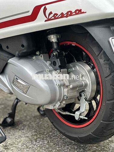Vespa 2024 odo đúng 3200km bao k tua