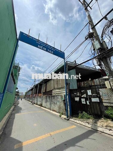 Nhà cho thuê  miễn môi giới trung gian