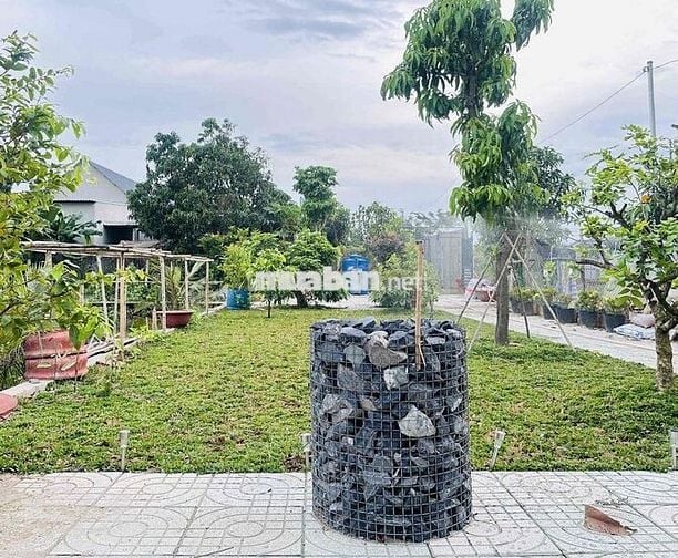 BÁN NHÀ VƯỜN NGHĨ DƯỠNG 1200M²,  LÔ NHÌ- HÀNG XÓM NHÀ BÈ- GIÁ HƠN 4 TỶ