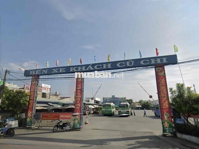CHỦ NGỘP BÁN GẤP LÔ GÓC 2MT THỊ TRẤN CỦ CHI 210m2 760TR SHR FUL THỔ CU