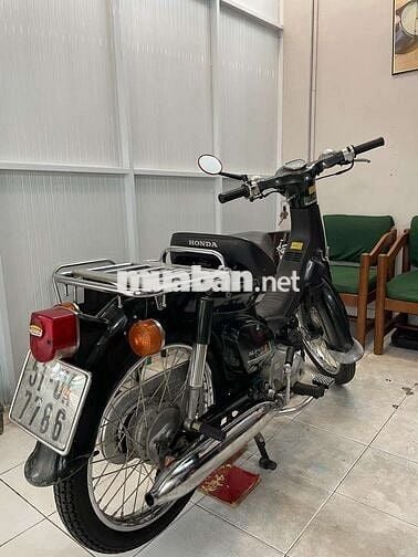 Xe máy Honda Cub 86 50cc màu xanh vỏ