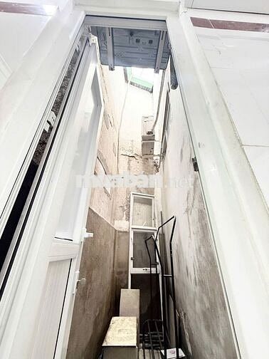 Phòng trọ sân phơi riêng full nội thất ở Nguyễn Trọng Tuyển Phú Nhuận