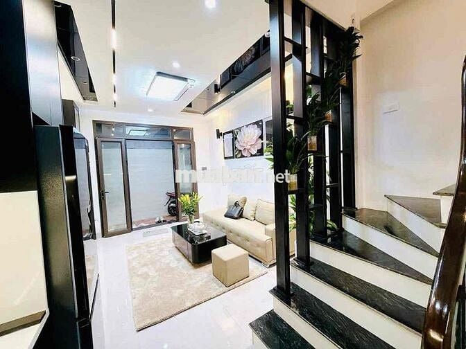 NHÀ ĐẸP TÔN ĐỨC THẮNG – 5 TẦNG FULL NỘI THẤT – Ở NGAY