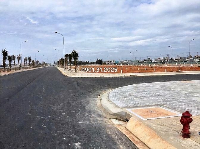 Bán Khu Đất Vàng Góc 2 Mặt Tiền Đường Pasteur Ngay Biển Phan Thiết