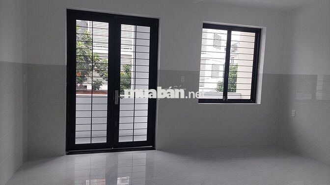 Cho thuê nhà mặt tiền khu dân cư Intresco