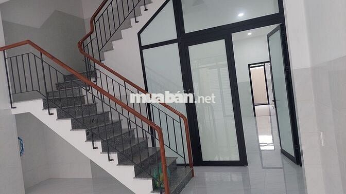 Cho thuê nhà mặt tiền khu dân cư Intresco