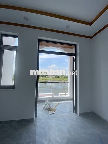 Căn nhà đẹp sắp hoàn thiện đang ở khâu cuối cùng cần bán gấp