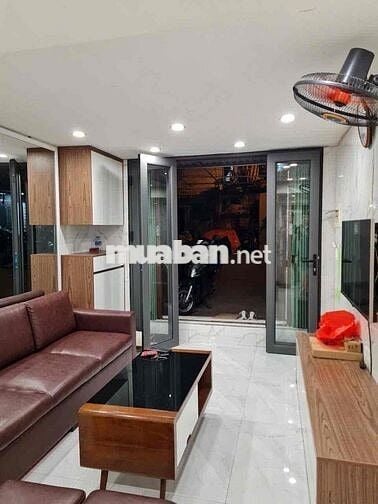 Bán tập thể phố Nguyễn Chính, Tân Mai. Giá 2.75 tỷ