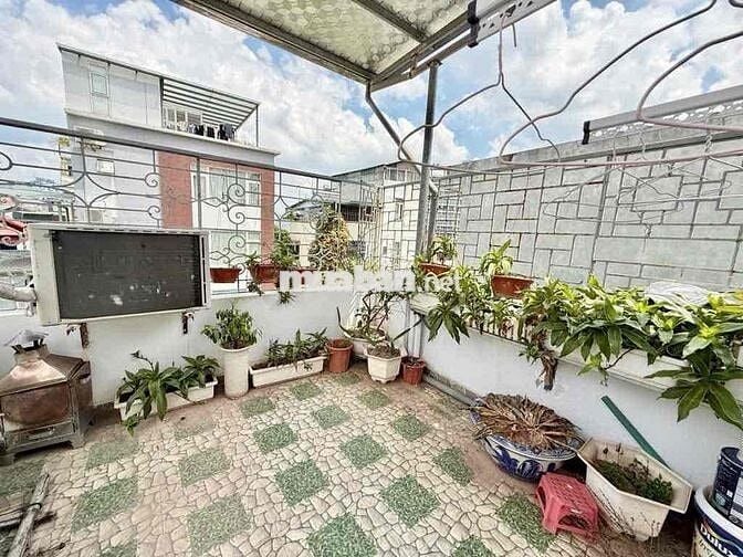 Cần Bán Nhà Căn Góc 2 Mặt Tiền , oto Đỗ Cửa Kinh Doanh Tốt