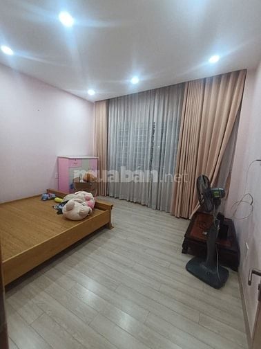 CHO THUÊ NHÀ 3 TẦNG HẺM OTO - CHƯƠNG DƯƠNG. LINH CHIỂU. THỦ ĐỨC