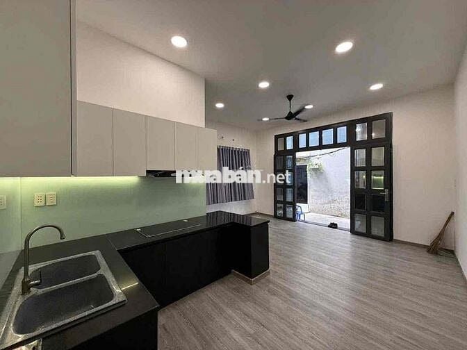 Nhà Lê Hồng Phong- 4 tầng mới đẹp
