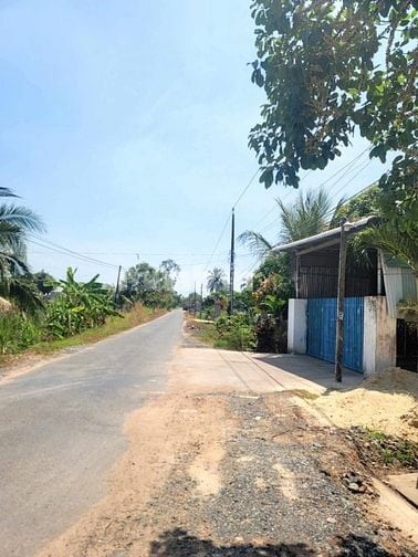 4435m2 đường nhựa, view Núi. Dân đông. 2,8 tỷ 