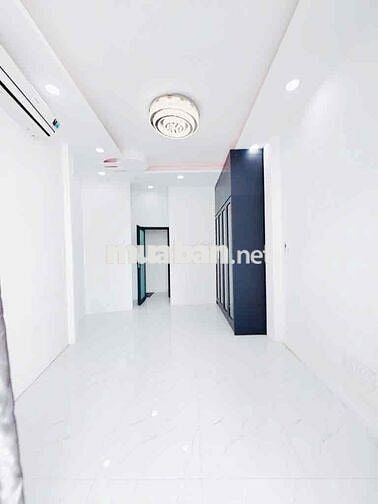 Nhà 3 tầng -90m2 sử dụng - Vĩnh Hội Quận 4