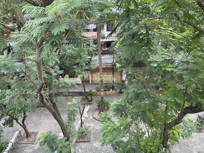 Chính chủ cho thuê căn hộ mặt hồ tầng 5 nhà B1 T/T Giảng Võ, Hà Nội