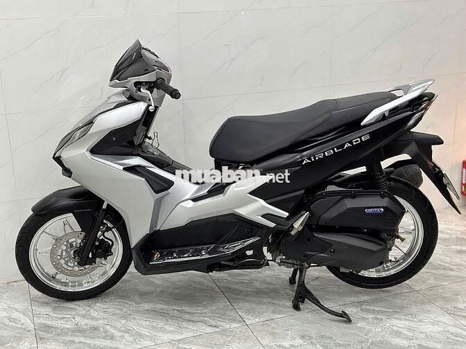 Honda Air Blade 4val bạc đen máy móc nguyên bản