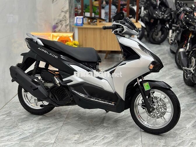 Honda Air Blade 4val bạc đen máy móc nguyên bản