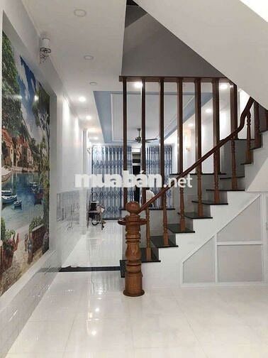 Cần bán gấp nhà P TTN Q12.DT 4*18 .1 trệt 3 lầu 4PN 4WS hẻm xe hơi