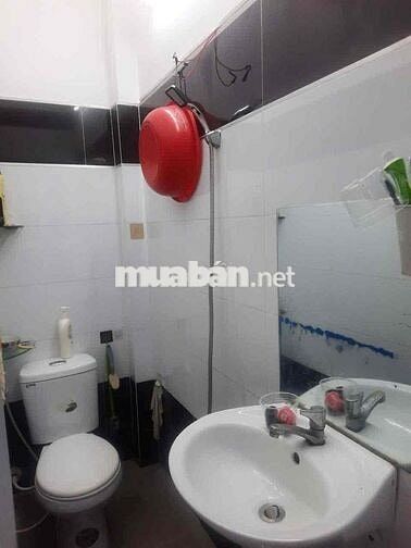 căn nhà hẻm 1 trục p9 3pn sát công viên